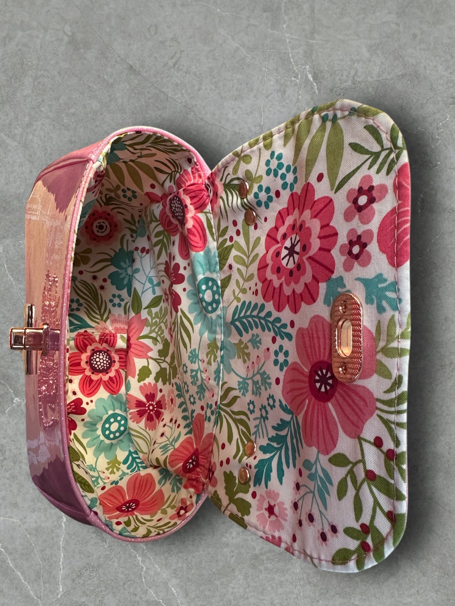 Vintage Mabel in Pink Glitter Faux Leather